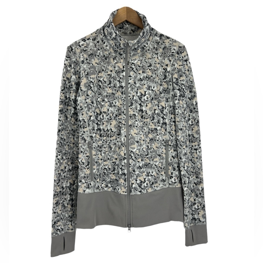 Lululemon Nice Asana Jacket Not So Petite Fleur Silver Spoon Grey size 6 - Picture 6 of 15